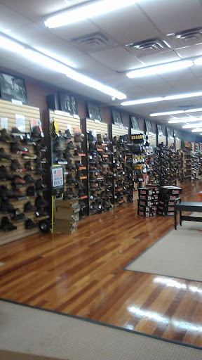 Shoe Store «Scioto Shoe Mart», reviews and photos, 206 James Way, Marion, OH 43302, USA