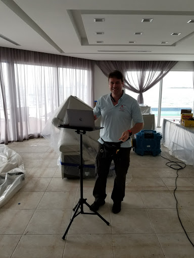 Carpet Cleaning Service «RK Cleaning Services», reviews and photos, 808 SE 13th St #3, Fort Lauderdale, FL 33316, USA