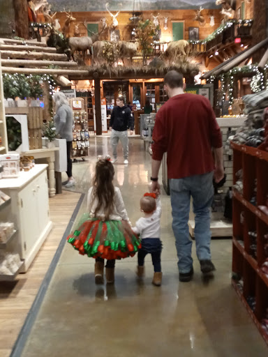Sporting Goods Store «Bass Pro Shops», reviews and photos, 1 Bass Pro Dr, Bristol, TN 37621, USA