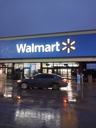 Shopping Mall «Crossroads Shopping Center», reviews and photos, 1525 U.S. 41, Schererville, IN 46375, USA