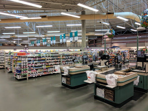Grocery Store «D & W Fresh Market», reviews and photos, 50 Douglas Ave, Holland, MI 49424, USA