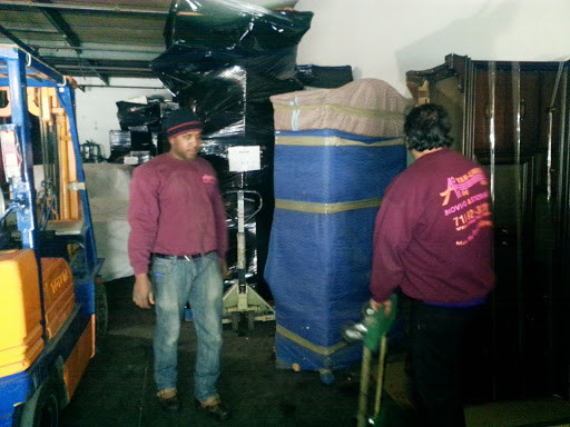 Self-Storage Facility «A One Van Lines», reviews and photos, 461 E 99th St Unit B, Brooklyn, NY 11236, USA