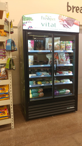 Pet Supply Store «Pet Supplies Plus», reviews and photos, 803 Hillcrest Rd, Mobile, AL 36695, USA