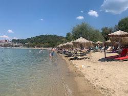 Foto di N.Marmaras beach con molto pulita livello di pulizia