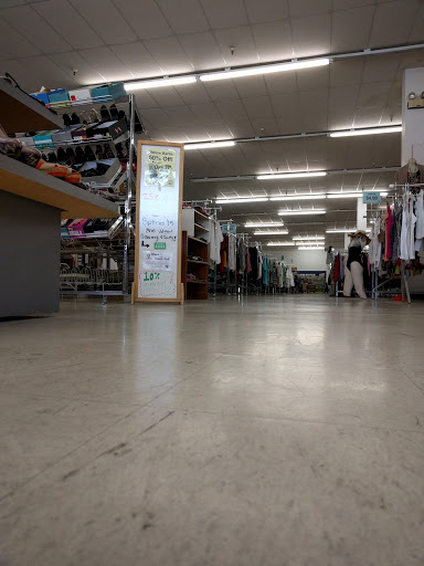 Thrift Store «Goodwill», reviews and photos