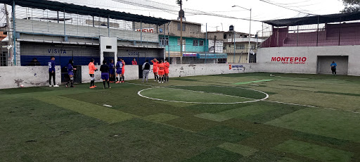 Práctica de fútbol Nezahualcóyotl