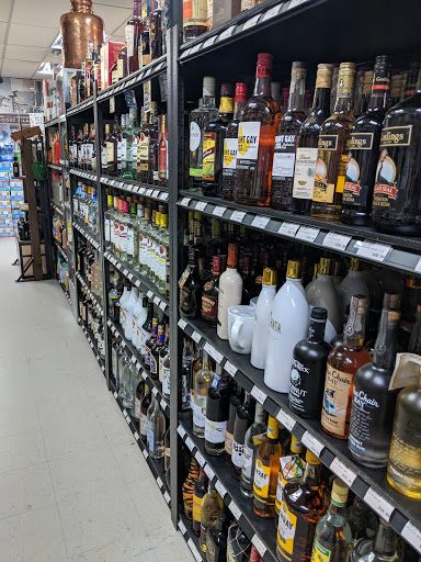 Liquor Store «Liquor World», reviews and photos, 136 Berlin Rd, Cromwell, CT 06416, USA
