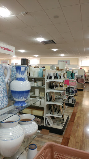 Department Store «T.J. Maxx & HomeGoods», reviews and photos, 2314 Remi Dr, Melbourne, FL 32940, USA