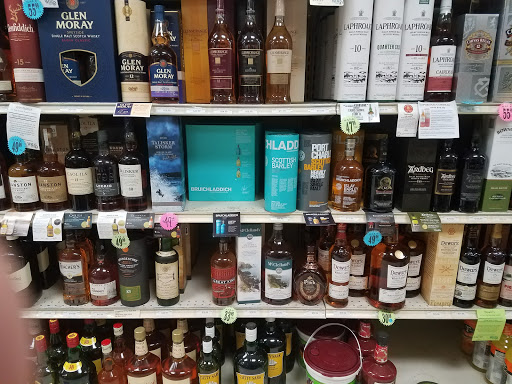 Wine Store «Wells Discount Liquors», reviews and photos, 6310 York Rd, Baltimore, MD 21212, USA