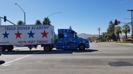 Self-Storage Facility «Fontana Self Storage», reviews and photos, 10533 Beech Ave, Fontana, CA 92337, USA