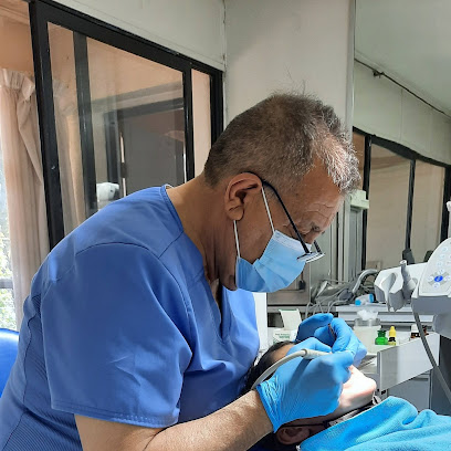 Clínica Dental Dr. Francisco Urzúa Grimalt