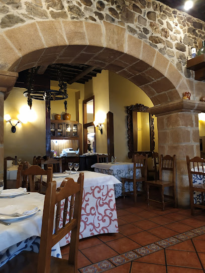 Restaurante El Bodegón - Pob. San Roque, 4, 39570 Potes, Cantabria, Spain