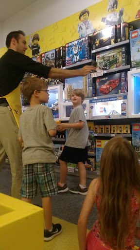 Toy Store «The LEGO Store», reviews and photos, 55 W County Center Dr, Des Peres, MO 63131, USA