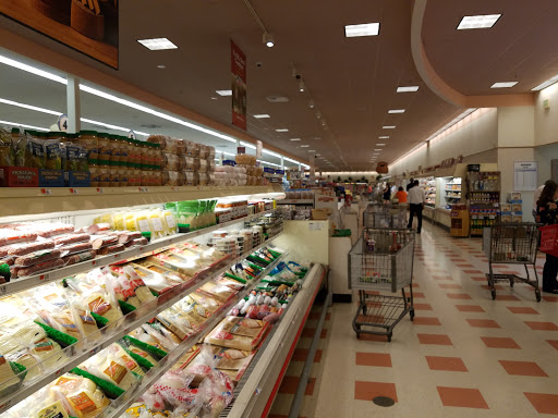 Grocery Store «Market Basket», reviews and photos, 95 Sutton Ave, Oxford, MA 01540, USA