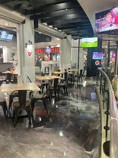 Shopping Mall «Newport on the Levee», reviews and photos, 1 Levee Way, Newport, KY 41071, USA