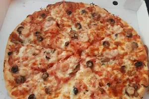 Mega Pizza image