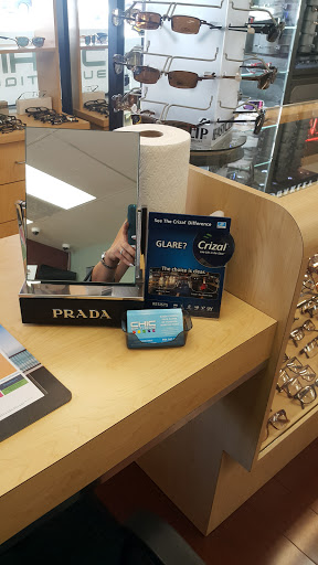 Optician «Chic Optique», reviews and photos, 2228 Wilton Dr, Wilton Manors, FL 33305, USA