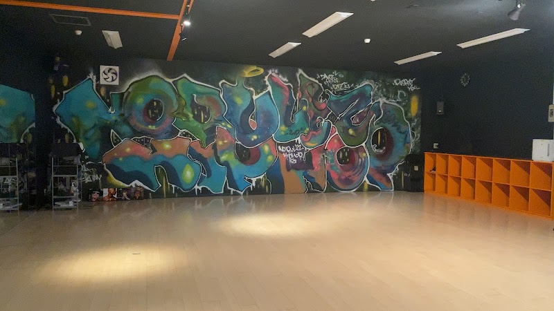 DANCE SPACE RIZE