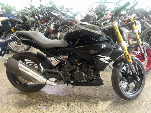 BMW Motorcycle Dealer «Max BMW Motorcycles», reviews and photos, 465 Federal Rd, Brookfield, CT 06804, USA