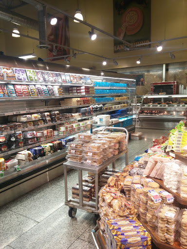 Grocery Store «Fresh Farms», reviews and photos, 20 S Milwaukee Ave, Wheeling, IL 60090, USA