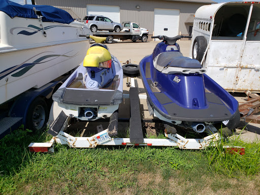 Auto Body Shop «Hanson Automotive Inc», reviews and photos, 2462 Freedom Ct, Iowa City, IA 52240, USA