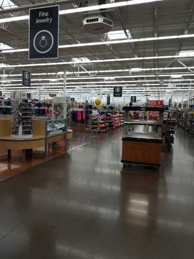 Department Store «Walmart Supercenter», reviews and photos, 12300 IL-47, Huntley, IL 60142, USA