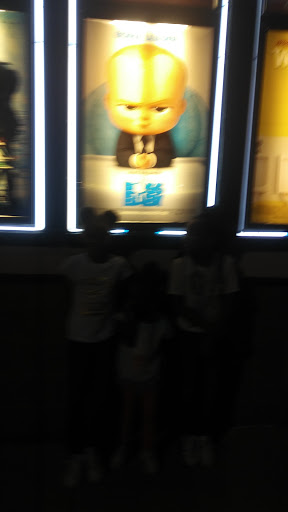 Movie Theater «AMC Classic River Hills 10», reviews and photos, 121 River Hills Rd, Asheville, NC 28805, USA