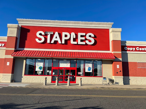 Office Supply Store «Staples», reviews and photos, 910 Wolcott St #13, Waterbury, CT 06705, USA