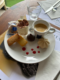 Plats et boissons du Restaurant français A la Fortune du Pot à Vézelay - n°19