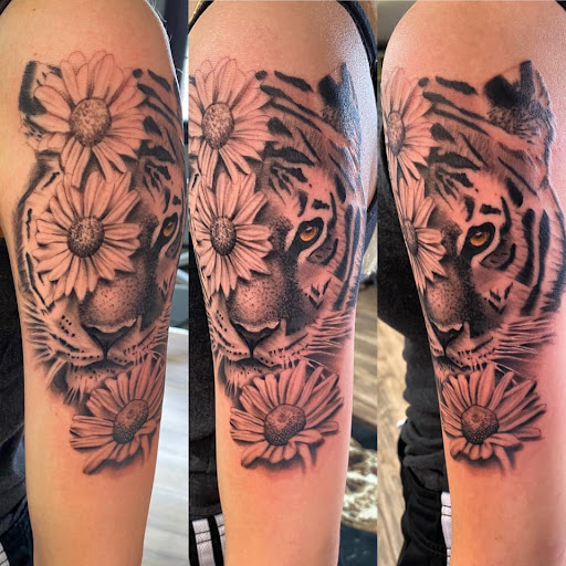 Explore bonsai tattoo ideas, creative tattoo ideas in Bethlehem, available at Studio 33 Piercings by Angi