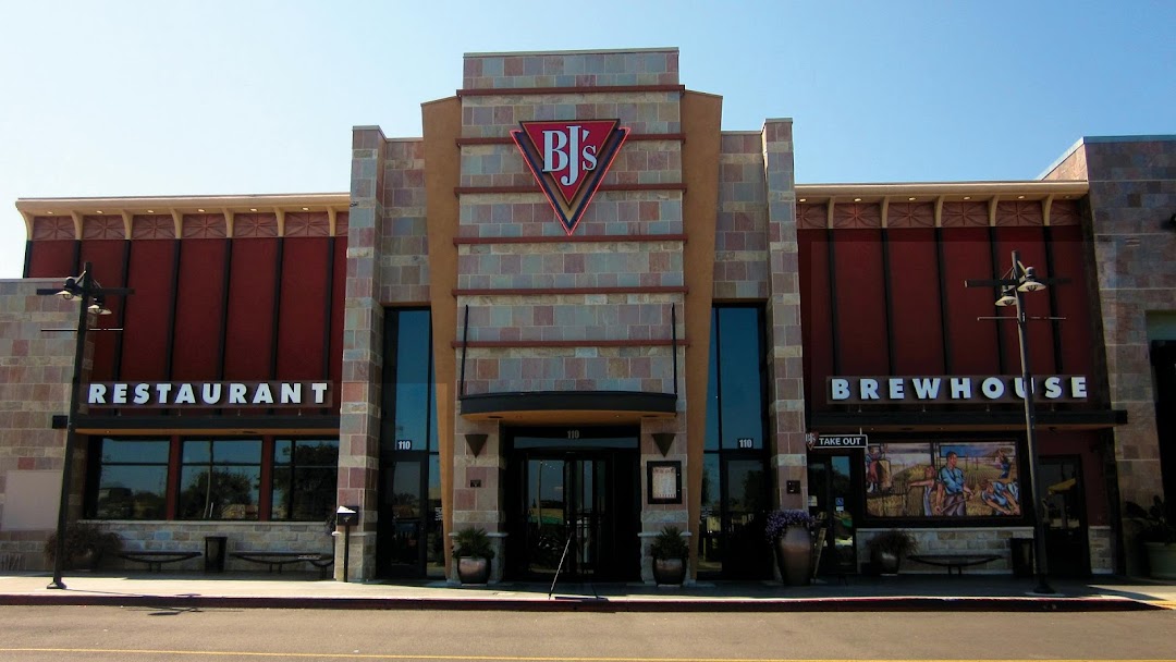 BJs Restaurant & Brewhouse