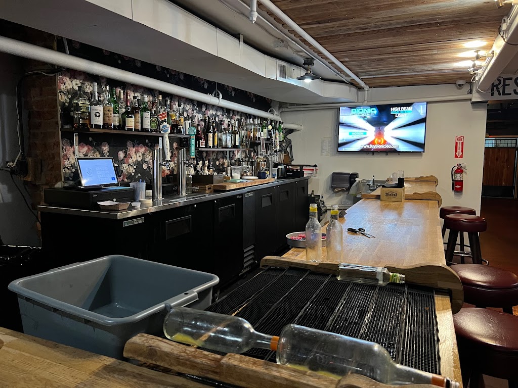 Honey and The Trapcat 95814