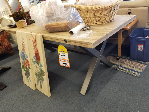 Thrift Store «The Mission Thrift Store», reviews and photos, 653 Carlyle Ave a, Belleville, IL 62221, USA