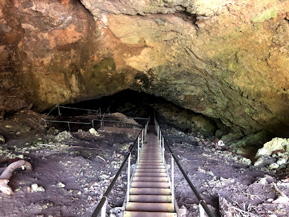 Giants Cave