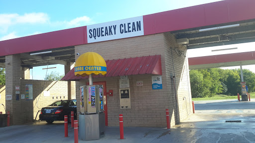 Squeaky Clean Carwash en San Antonio