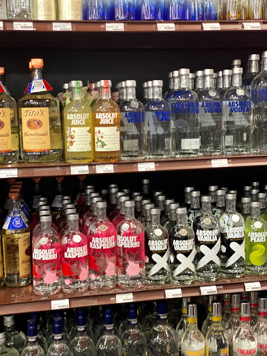 State Liquor Store «Northwest Wine & Spirits», reviews and photos, 821 Bethel Rd, Columbus, OH 43214, USA