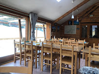 Atmosphère du Restaurant français La Cabine à Saint-Pierre-de-Chartreuse - n°2