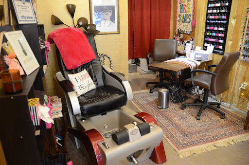 Make-up Artist «Vanity & Glamour Cosmetics / VGCosmetic Makeup Artists», reviews and photos, 547 28th St, Des Moines, IA 50312, USA