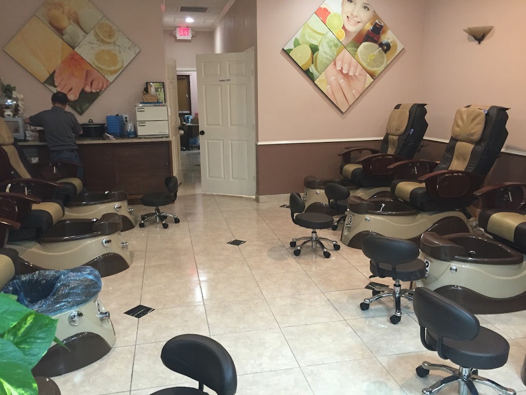 Best Nails & Spa 77379