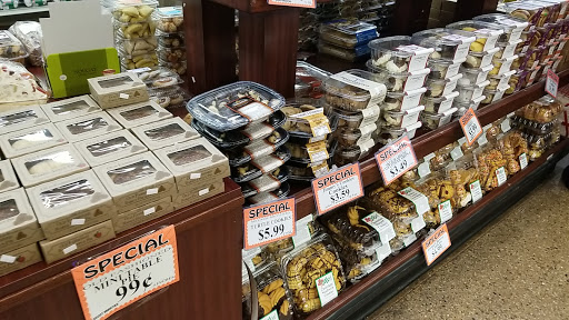 Produce Market «Valli Produce», reviews and photos, 850 Roselle Rd, Hoffman Estates, IL 60169, USA