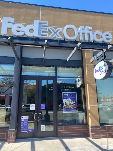 FedEx Office Print & Ship Center, 1735 E Colorado Blvd Suite 9, Pasadena, CA 91106, USA, 