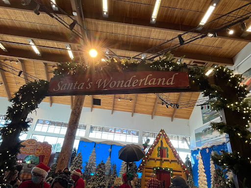 Outdoor Sports Store «Bass Pro Shops», reviews and photos, 7970 Northfield Blvd, Denver, CO 80238, USA