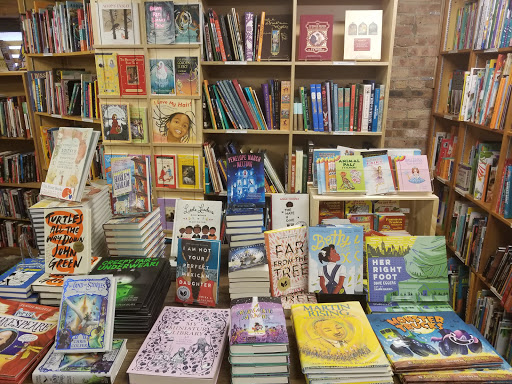 Book Store «57th Street Books», reviews and photos, 1301 E 57th St, Chicago, IL 60637, USA