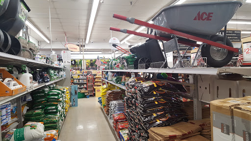 Hardware Store «John W Weiss Ace Hardware», reviews and photos, 1560 Waukegan Rd, Glenview, IL 60025, USA