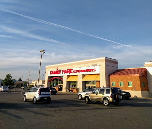 Family Fare Supermarket, 9479 Riley St, Zeeland, MI 49464, USA, 