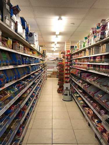 Maqbools Halal Supermarket - Supermarket