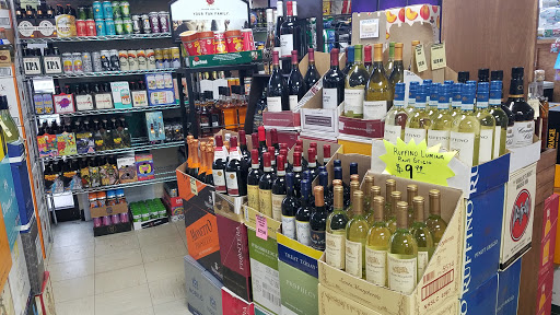 Liquor Store «Foremost Liquors», reviews and photos, 20606 Milwaukee Ave, Deerfield, IL 60015, USA