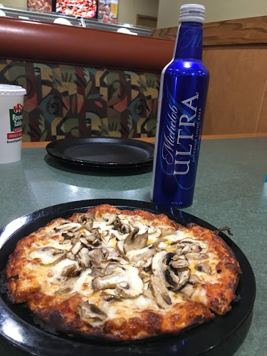 Pizza Restaurant «Round Table Pizza», reviews and photos, 7732 Limonite Ave, Riverside, CA 92509, USA