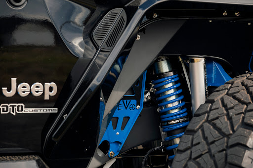 Car Dealer «Dealers Trade Outlet», reviews and photos, 16327 Lee Hwy, Gainesville, VA 20155, USA