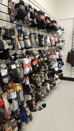 Department Store «T.J. Maxx», reviews and photos, 903 St George Ave, Woodbridge, NJ 07095, USA